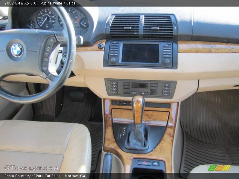 Alpine White / Beige 2002 BMW X5 3.0i