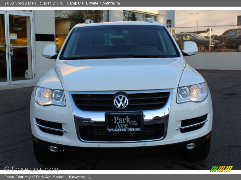 Campanella White / Anthracite 2009 Volkswagen Touareg 2 VR6