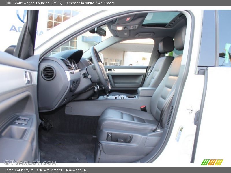 Campanella White / Anthracite 2009 Volkswagen Touareg 2 VR6