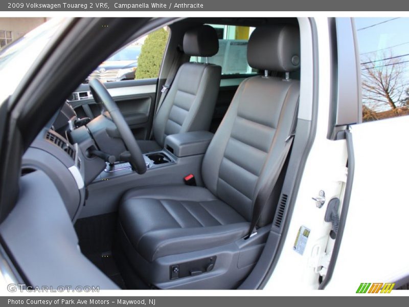 Campanella White / Anthracite 2009 Volkswagen Touareg 2 VR6