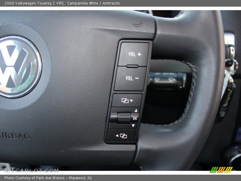 Campanella White / Anthracite 2009 Volkswagen Touareg 2 VR6