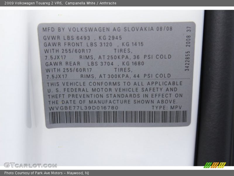Campanella White / Anthracite 2009 Volkswagen Touareg 2 VR6