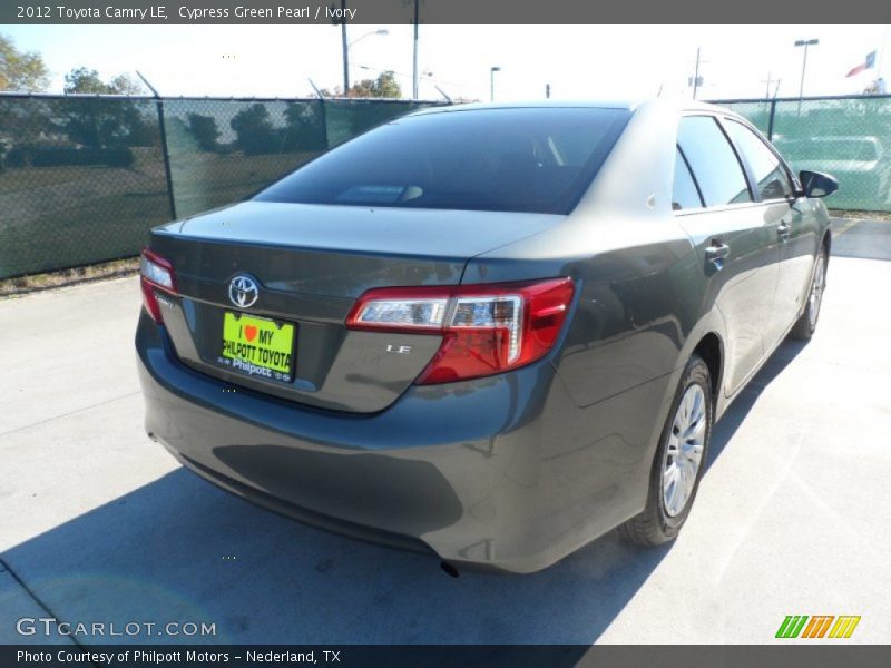 Cypress Green Pearl / Ivory 2012 Toyota Camry LE