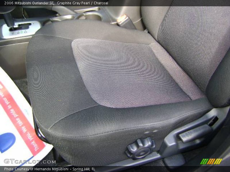 Graphite Gray Pearl / Charcoal 2006 Mitsubishi Outlander SE