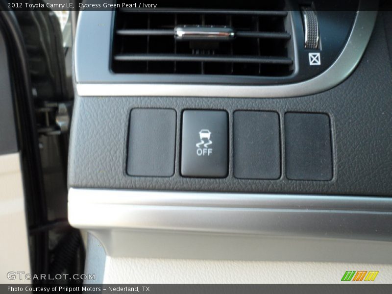 Cypress Green Pearl / Ivory 2012 Toyota Camry LE