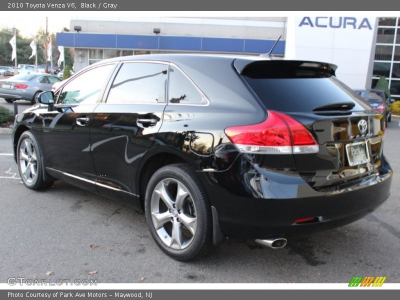 Black / Gray 2010 Toyota Venza V6