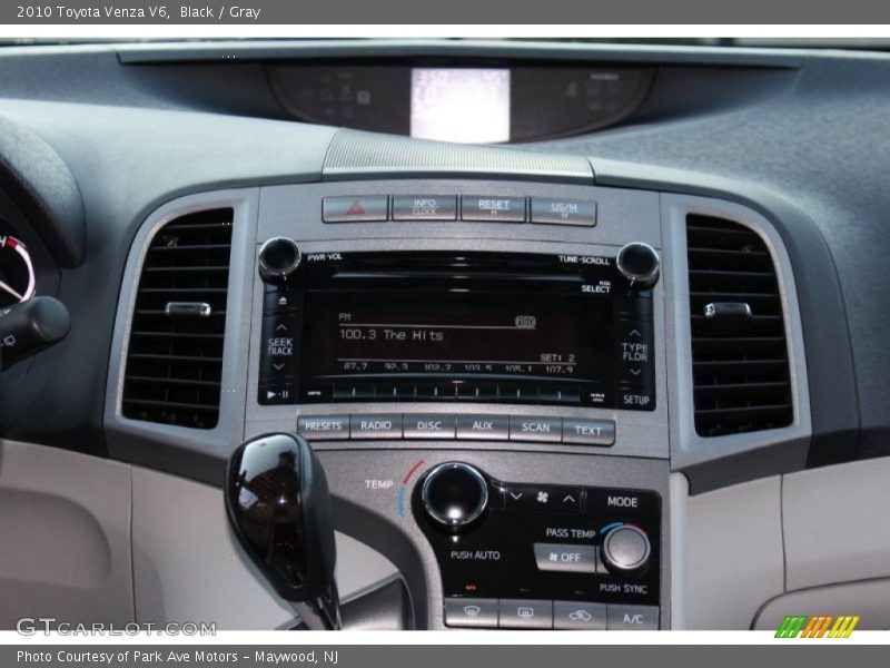 Black / Gray 2010 Toyota Venza V6
