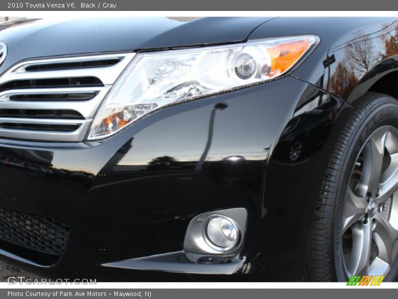 Black / Gray 2010 Toyota Venza V6