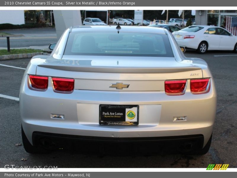 Silver Ice Metallic / Black/Inferno Orange 2010 Chevrolet Camaro SS Coupe