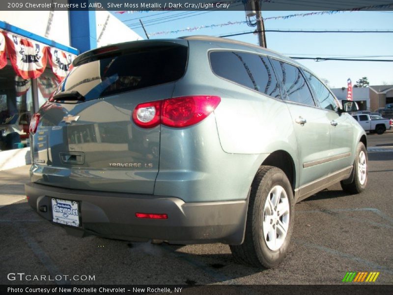 Silver Moss Metallic / Dark Gray/Light Gray 2009 Chevrolet Traverse LS AWD