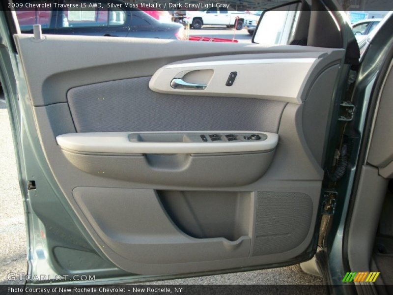 Silver Moss Metallic / Dark Gray/Light Gray 2009 Chevrolet Traverse LS AWD
