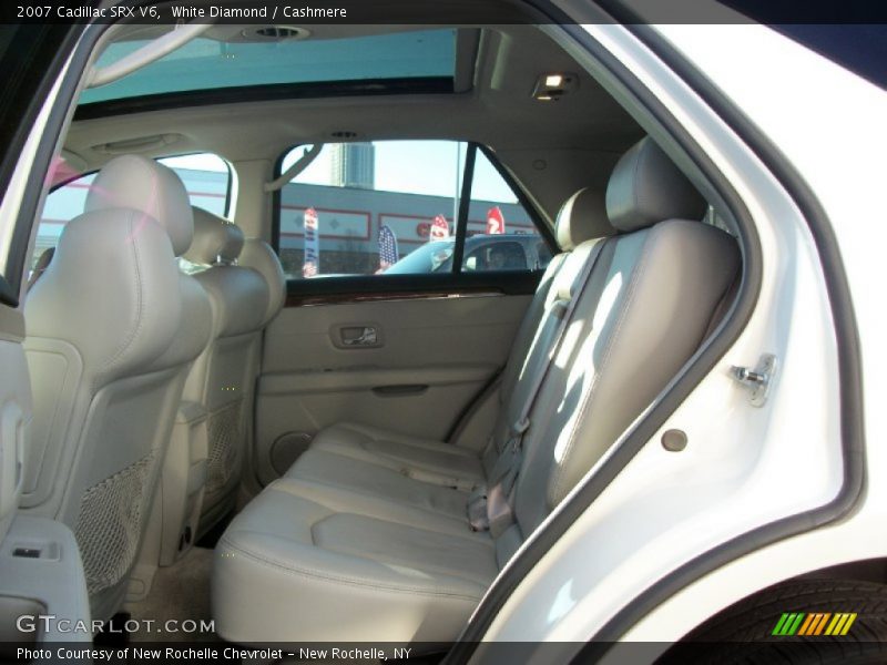 White Diamond / Cashmere 2007 Cadillac SRX V6