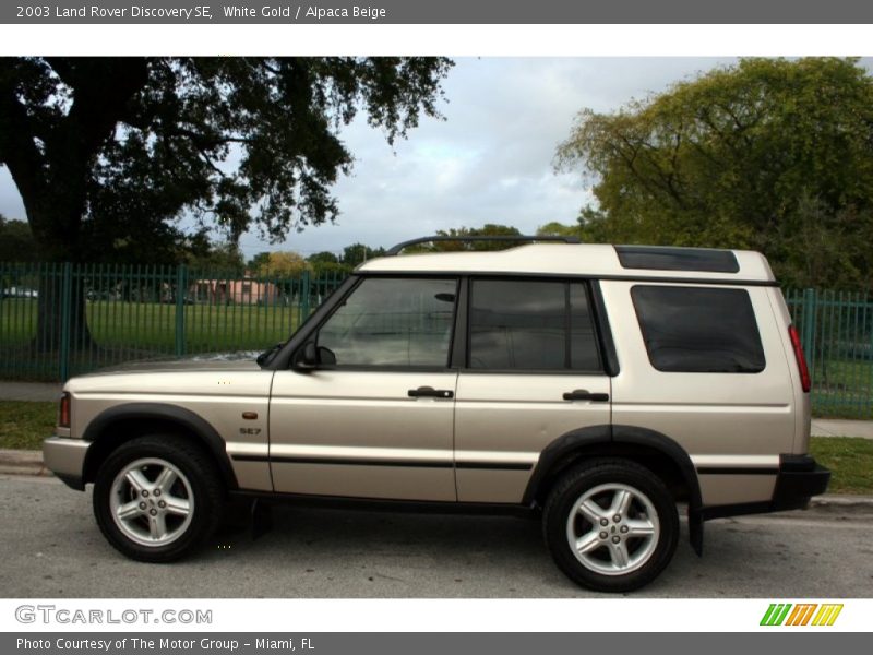 White Gold / Alpaca Beige 2003 Land Rover Discovery SE