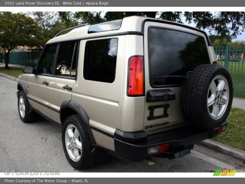 White Gold / Alpaca Beige 2003 Land Rover Discovery SE