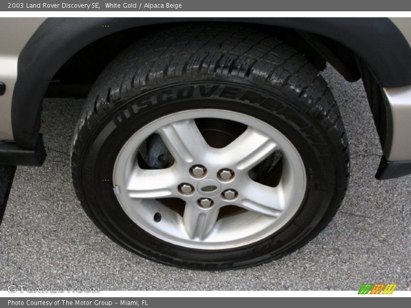 White Gold / Alpaca Beige 2003 Land Rover Discovery SE