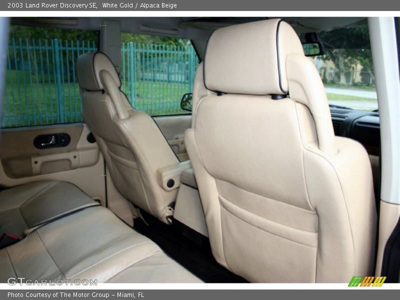 White Gold / Alpaca Beige 2003 Land Rover Discovery SE