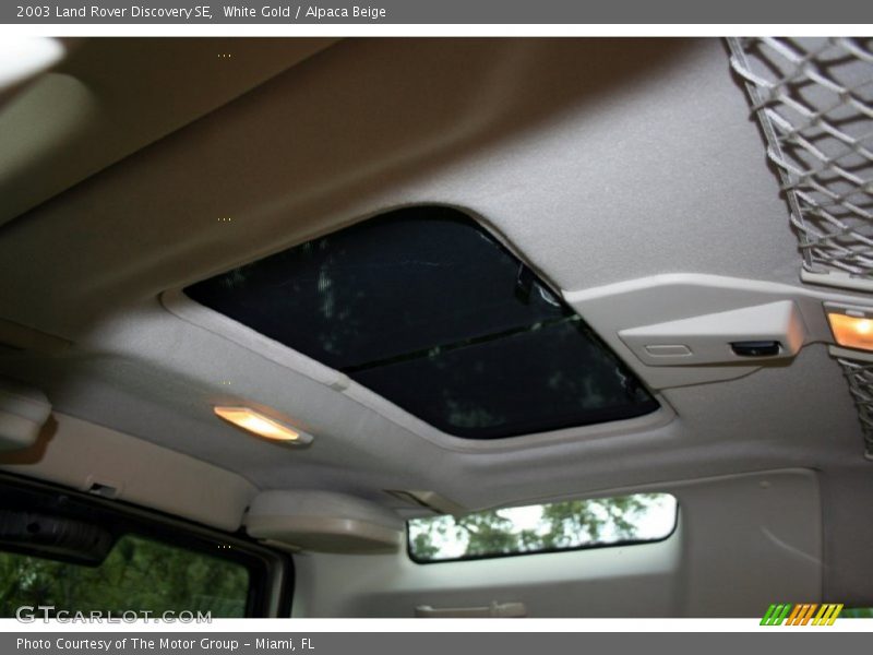 White Gold / Alpaca Beige 2003 Land Rover Discovery SE