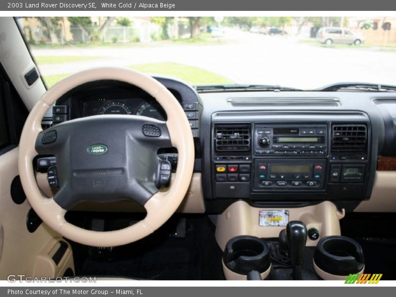 White Gold / Alpaca Beige 2003 Land Rover Discovery SE