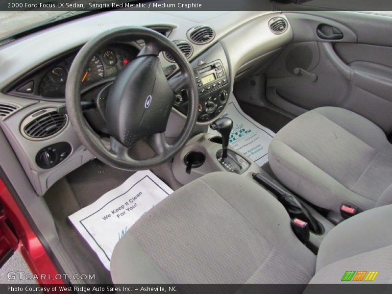 Sangria Red Metallic / Medium Graphite 2000 Ford Focus LX Sedan