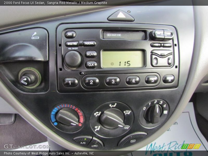 Sangria Red Metallic / Medium Graphite 2000 Ford Focus LX Sedan
