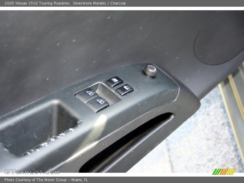 Silverstone Metallic / Charcoal 2005 Nissan 350Z Touring Roadster