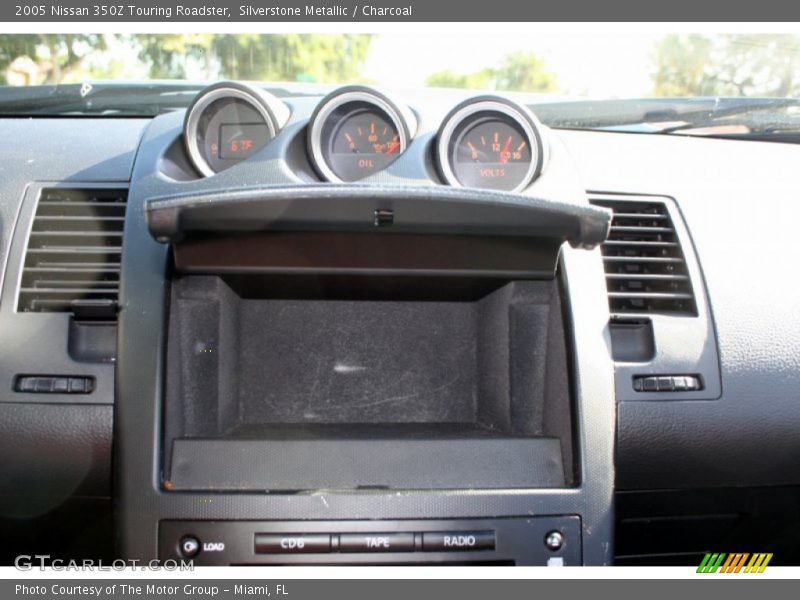 Silverstone Metallic / Charcoal 2005 Nissan 350Z Touring Roadster