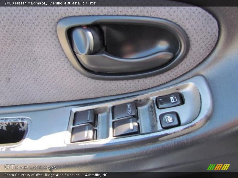 Sterling Mist Metallic / Frost 2000 Nissan Maxima SE