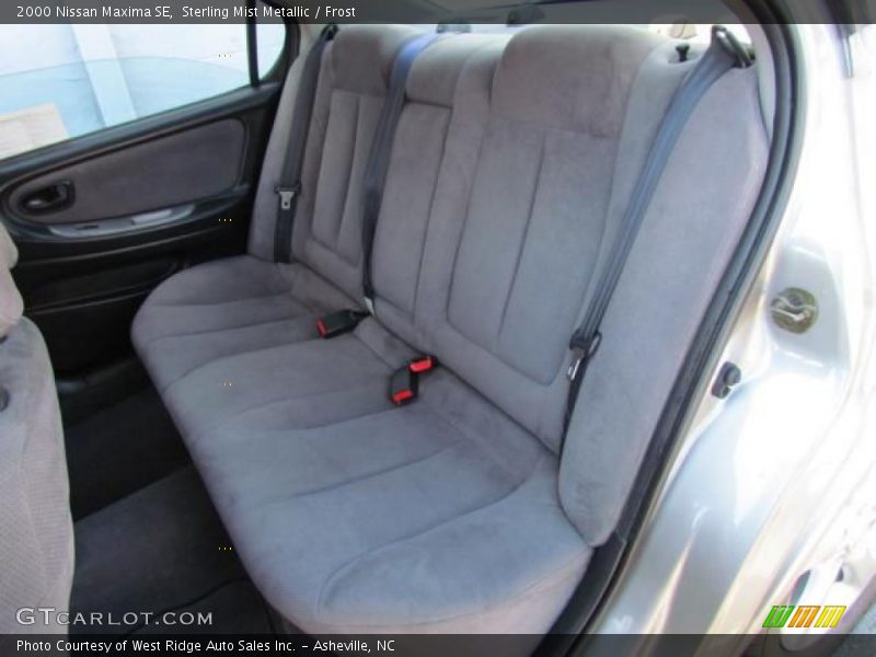 Sterling Mist Metallic / Frost 2000 Nissan Maxima SE