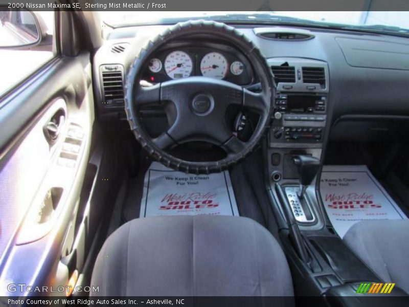 Sterling Mist Metallic / Frost 2000 Nissan Maxima SE