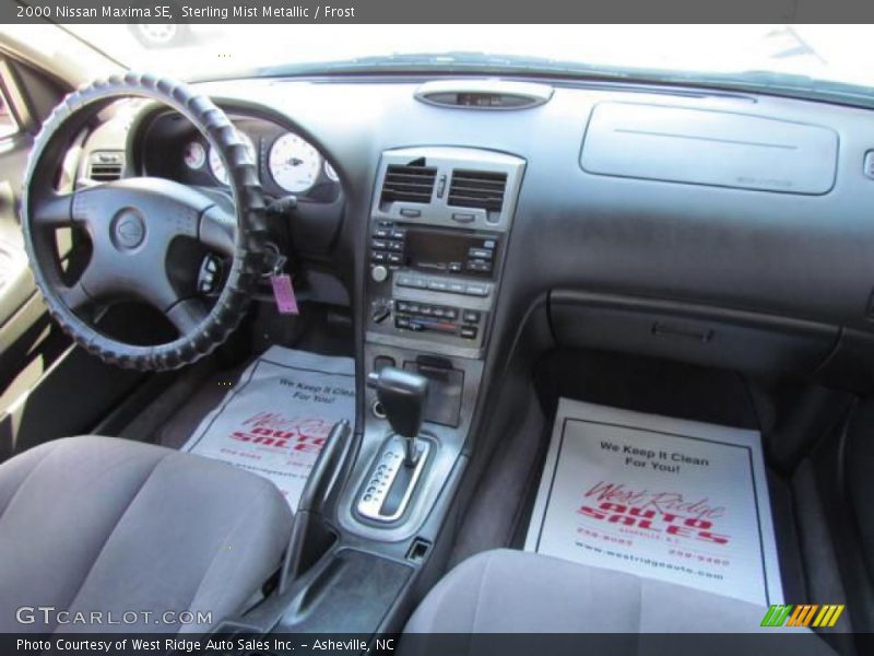 Sterling Mist Metallic / Frost 2000 Nissan Maxima SE