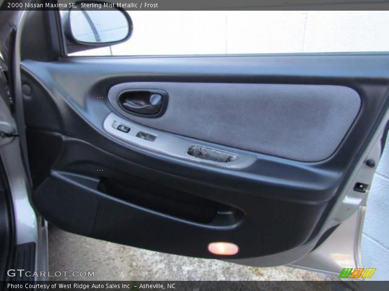 Sterling Mist Metallic / Frost 2000 Nissan Maxima SE