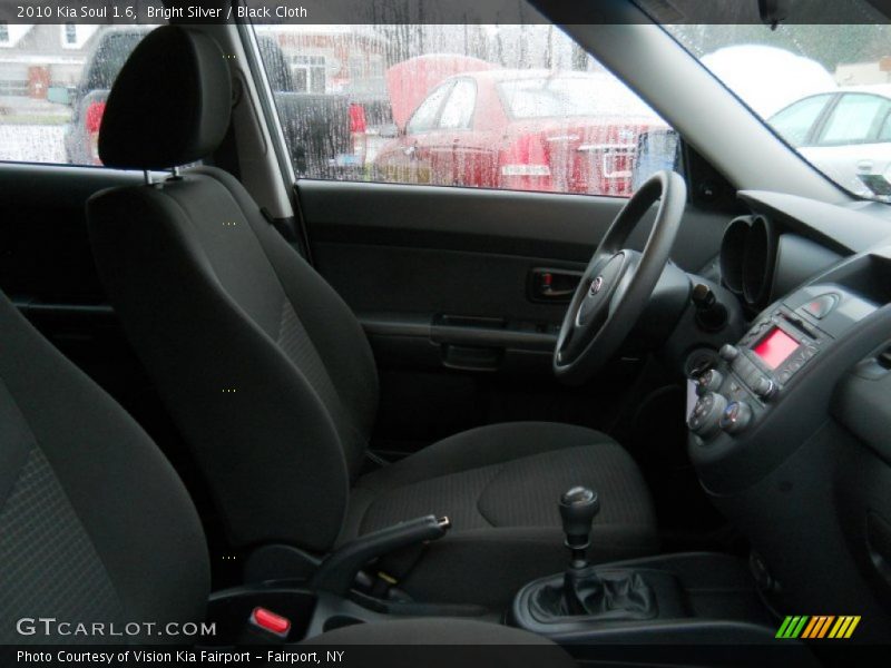 Bright Silver / Black Cloth 2010 Kia Soul 1.6