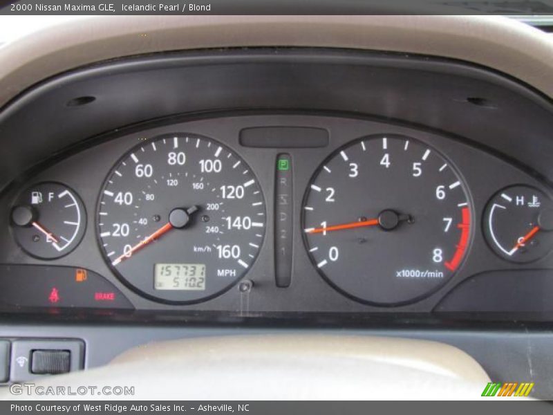 Icelandic Pearl / Blond 2000 Nissan Maxima GLE
