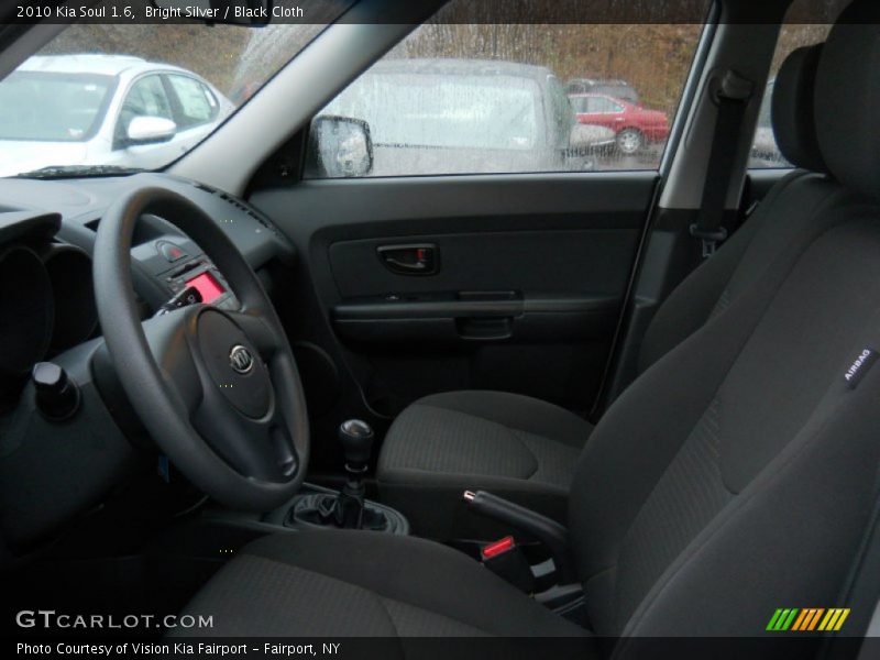 Bright Silver / Black Cloth 2010 Kia Soul 1.6