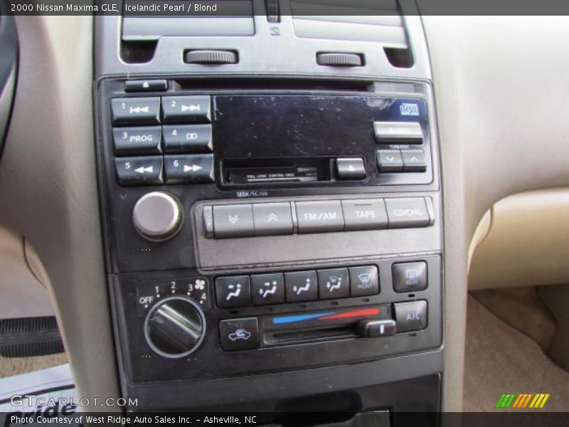 Icelandic Pearl / Blond 2000 Nissan Maxima GLE