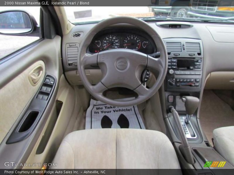 Icelandic Pearl / Blond 2000 Nissan Maxima GLE