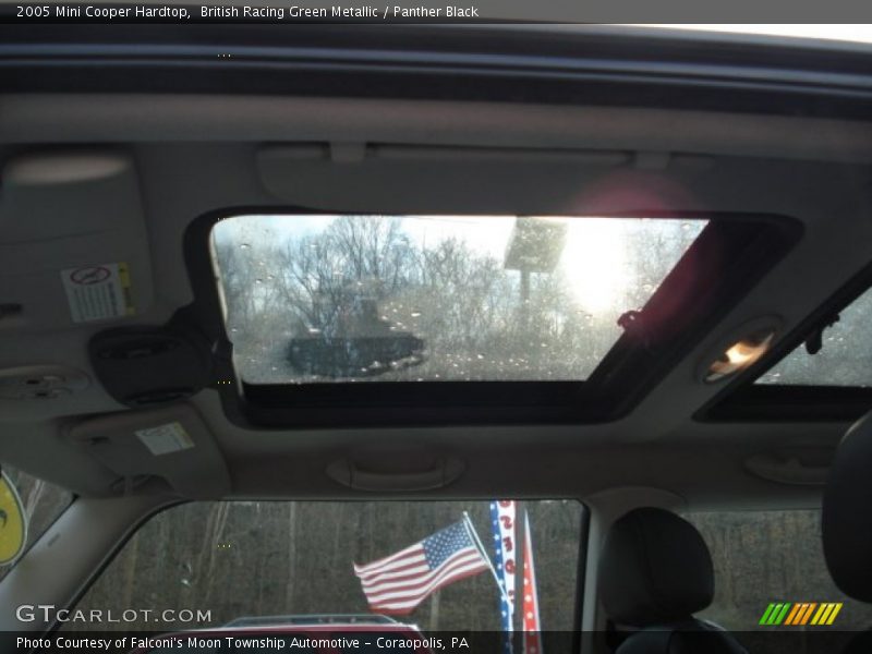 British Racing Green Metallic / Panther Black 2005 Mini Cooper Hardtop