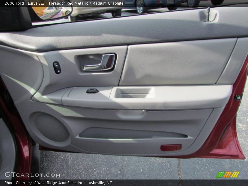 Toreador Red Metallic / Medium Graphite 2000 Ford Taurus SES