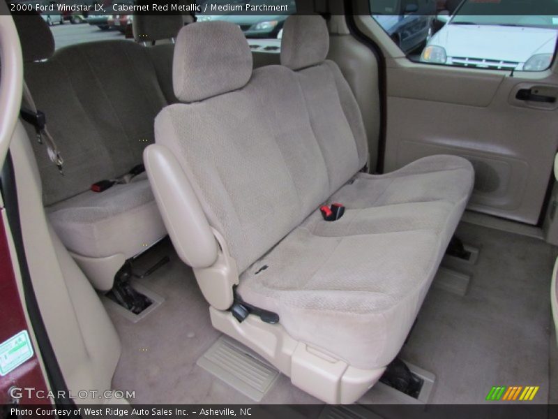 Cabernet Red Metallic / Medium Parchment 2000 Ford Windstar LX