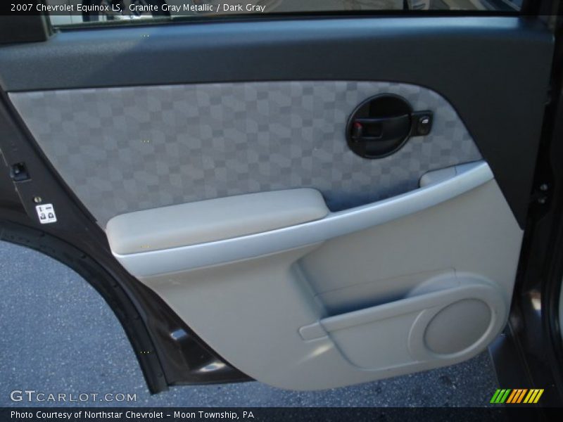Granite Gray Metallic / Dark Gray 2007 Chevrolet Equinox LS