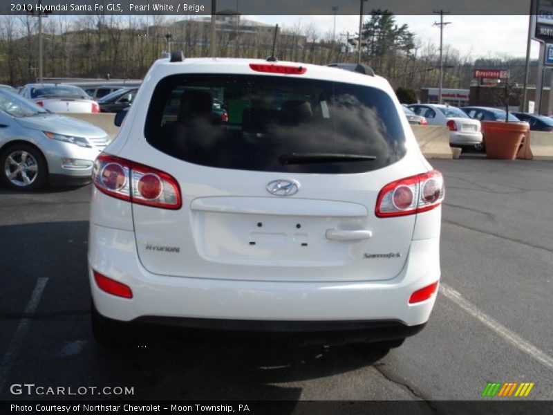 Pearl White / Beige 2010 Hyundai Santa Fe GLS