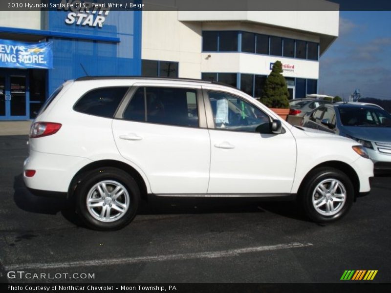 Pearl White / Beige 2010 Hyundai Santa Fe GLS