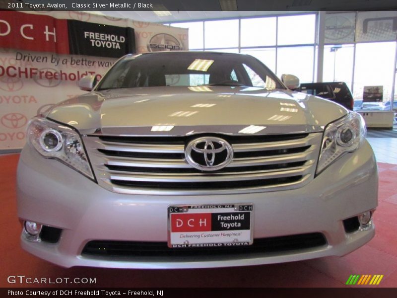 Classic Silver Metallic / Black 2011 Toyota Avalon
