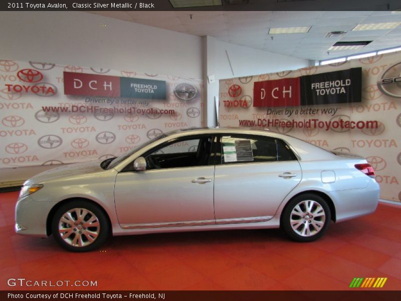 Classic Silver Metallic / Black 2011 Toyota Avalon