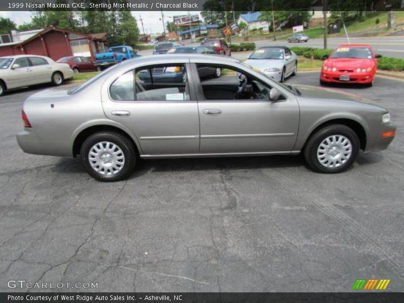 Sterling Mist Metallic / Charcoal Black 1999 Nissan Maxima GXE