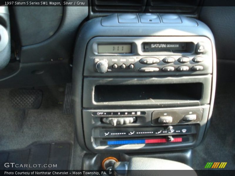 Silver / Gray 1997 Saturn S Series SW1 Wagon