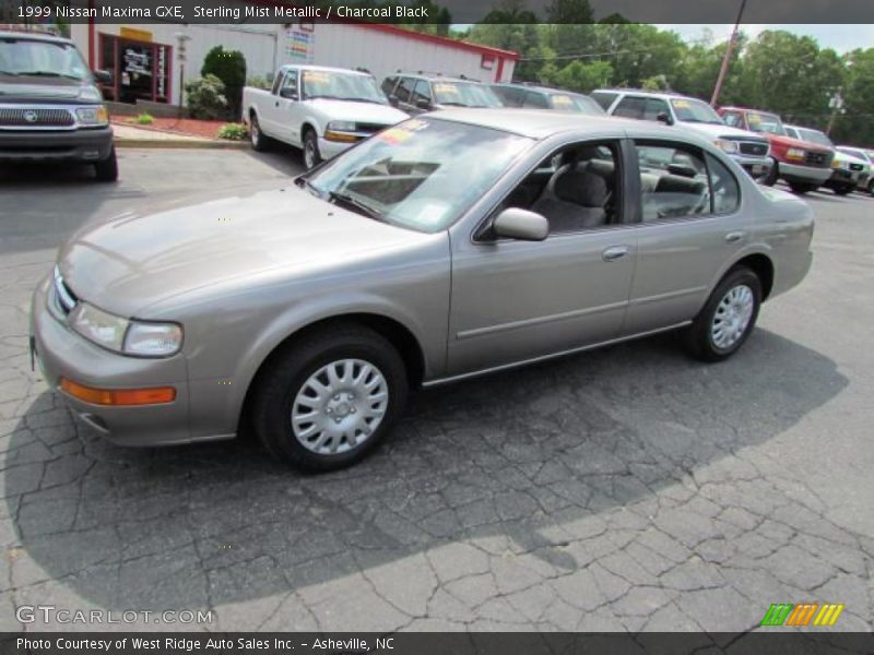 Sterling Mist Metallic / Charcoal Black 1999 Nissan Maxima GXE