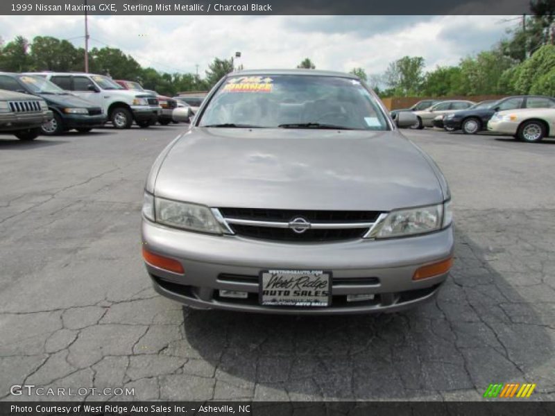 Sterling Mist Metallic / Charcoal Black 1999 Nissan Maxima GXE