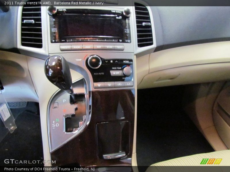 Controls of 2011 Venza I4 AWD