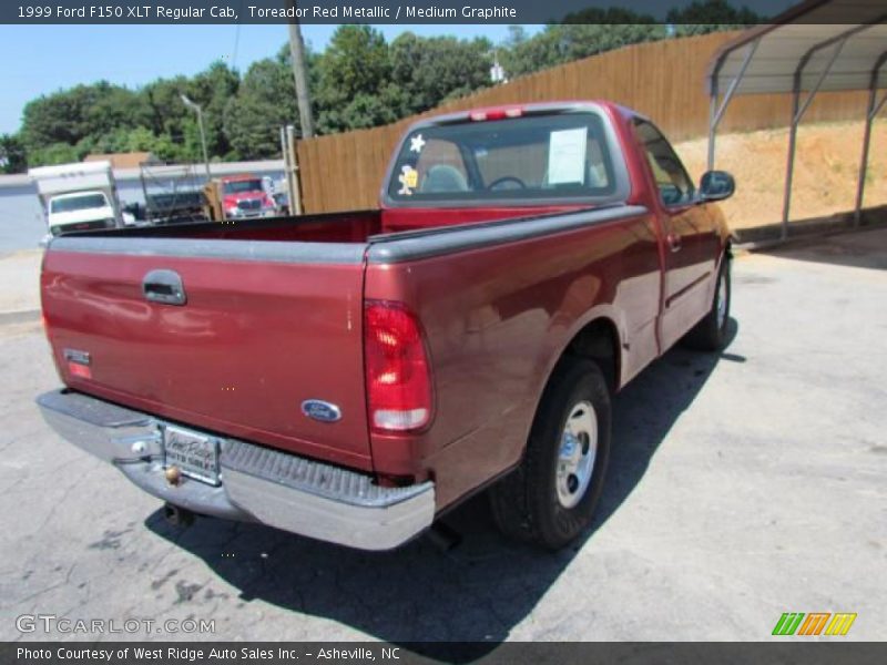 Toreador Red Metallic / Medium Graphite 1999 Ford F150 XLT Regular Cab